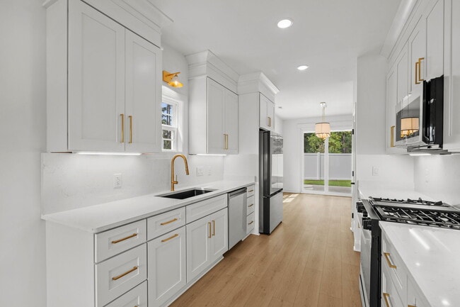 Building Photo - 113 ARBOR RIDGE CIR