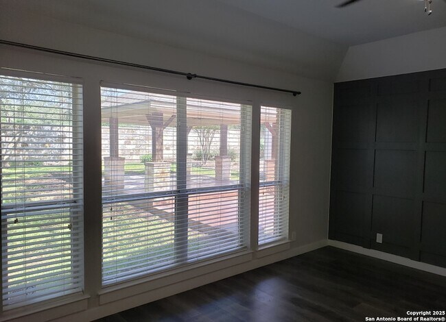 Building Photo - 4111 Antlers Lodge Rd