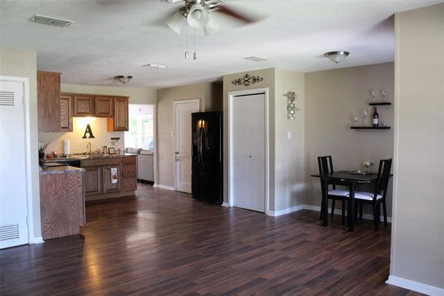 Building Photo - 2347 Edgemont Dr