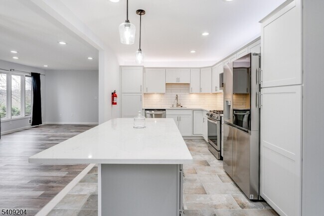 Building Photo - 111 Patriots Rd