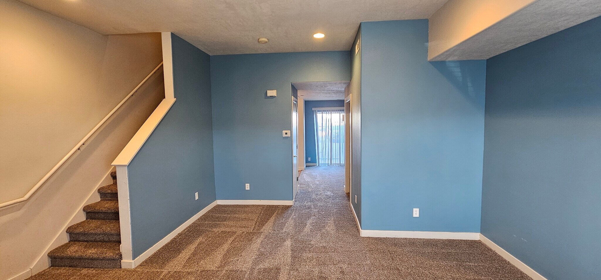 Building Photo - 725 S 200 W