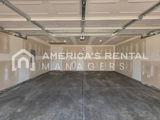 Building Photo - 10319 Bramlett Way