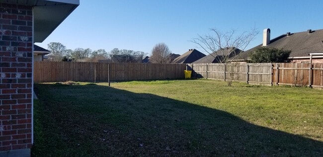 Building Photo - 125 Festival Ln