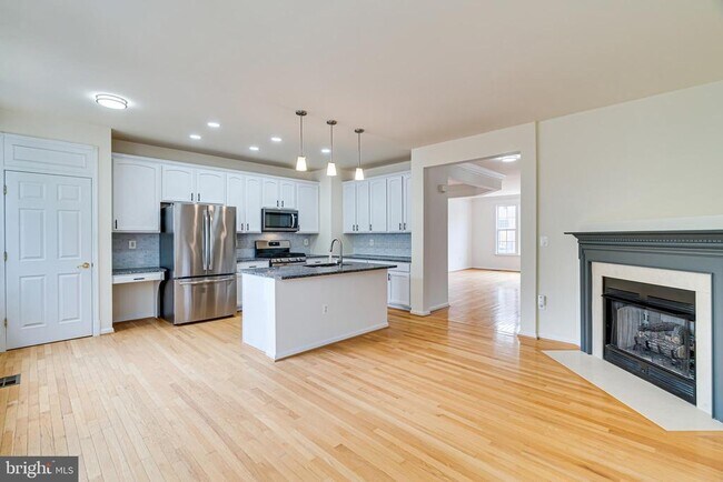 Building Photo - 4147 Presgraves Ct