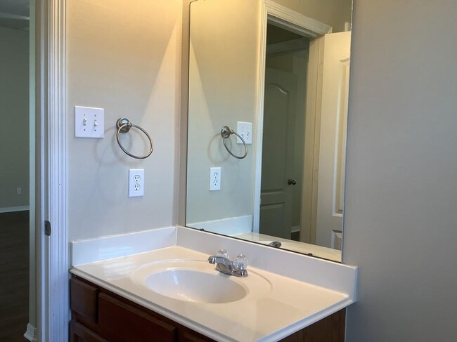Building Photo - 5119 Westwood Pines Dr
