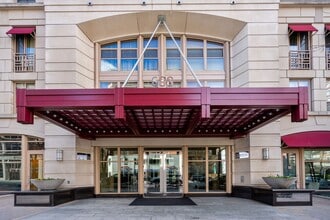 Building Photo - Sun-Drenched 1BR Condo with Rooftop Pool & Parking in Heart of Ballston
