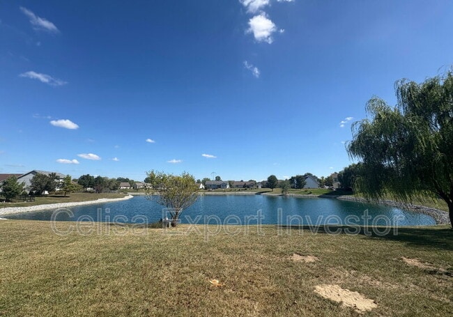 Building Photo - 5330 Myanna Ln
