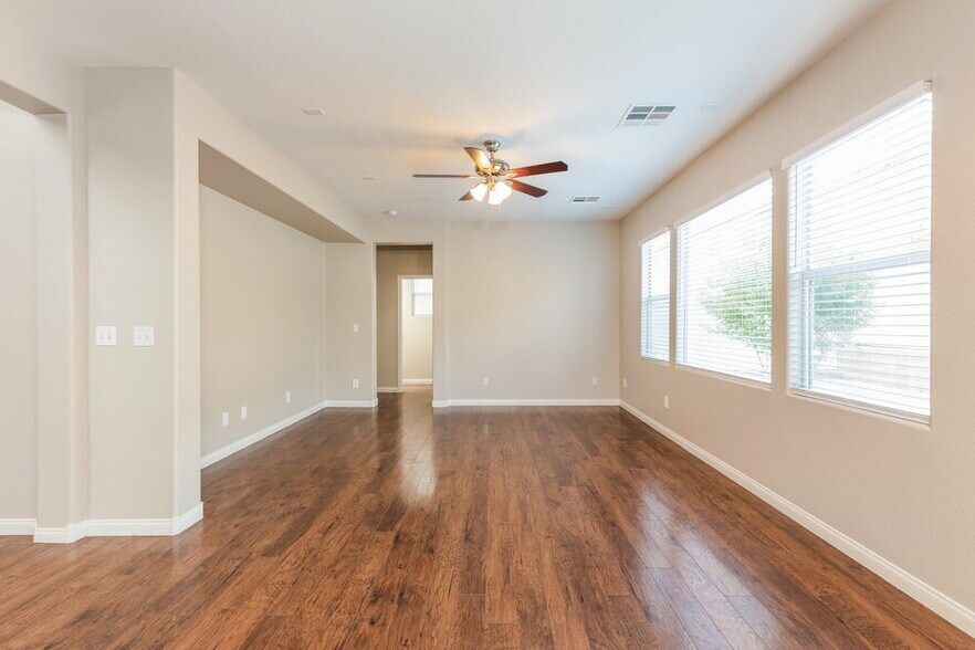 Building Photo - 8024 Aztec Basin Ave