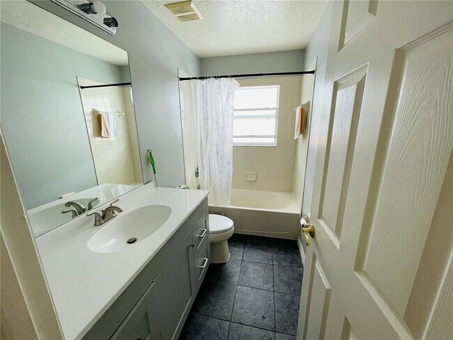 Building Photo - 1418 Spring Fest Ln