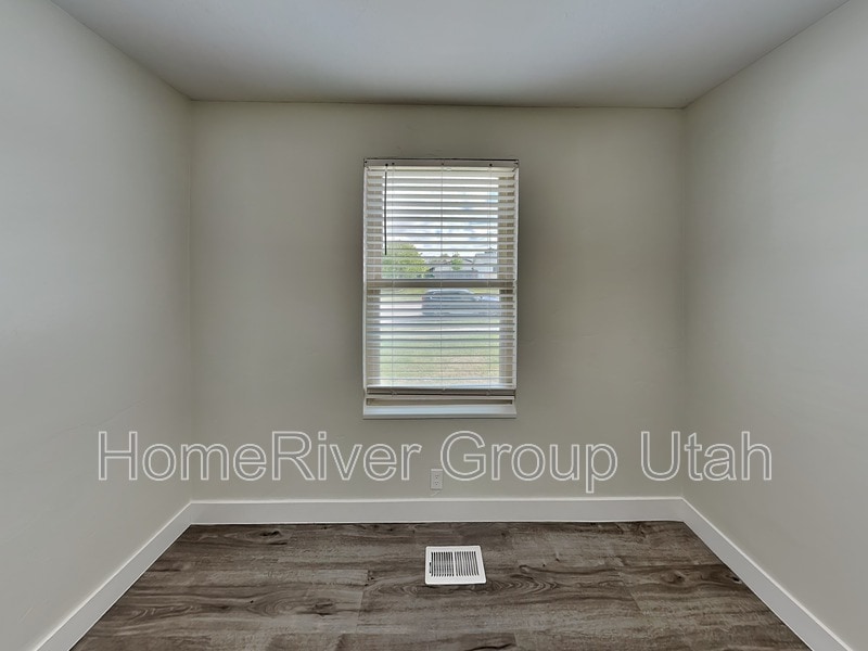 Building Photo - 5394 Cadenza Dr