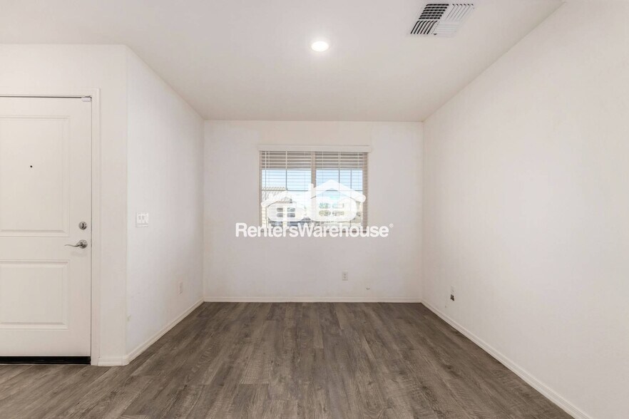 Building Photo - 25785 W Samantha Way