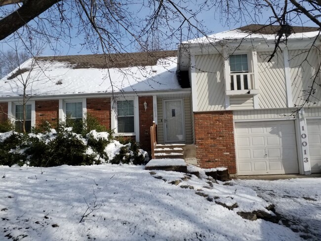 Building Photo - Coming Soon!! Large Family SF Newly Renova...