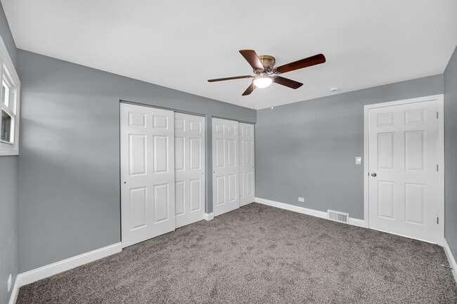 Building Photo - 8011 Monaldi Dr