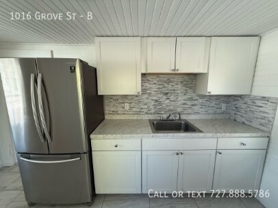 Building Photo - 1016 Grove St