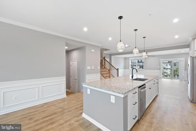 Building Photo - 4615 Crossing Ct