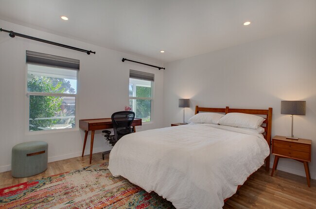 Building Photo - 12945 Welby Way