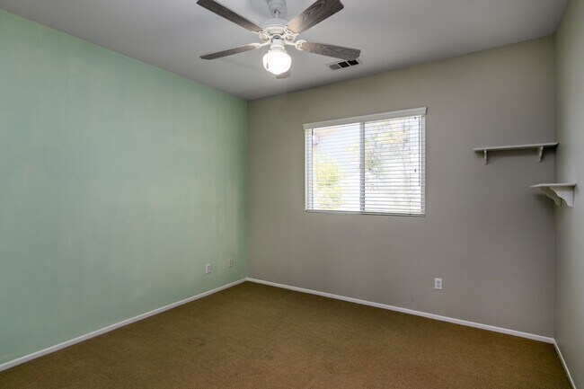 Building Photo - 28031 Alta Vista Ave