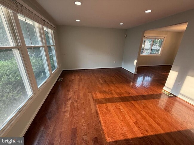 Building Photo - 14917 Lear Ln