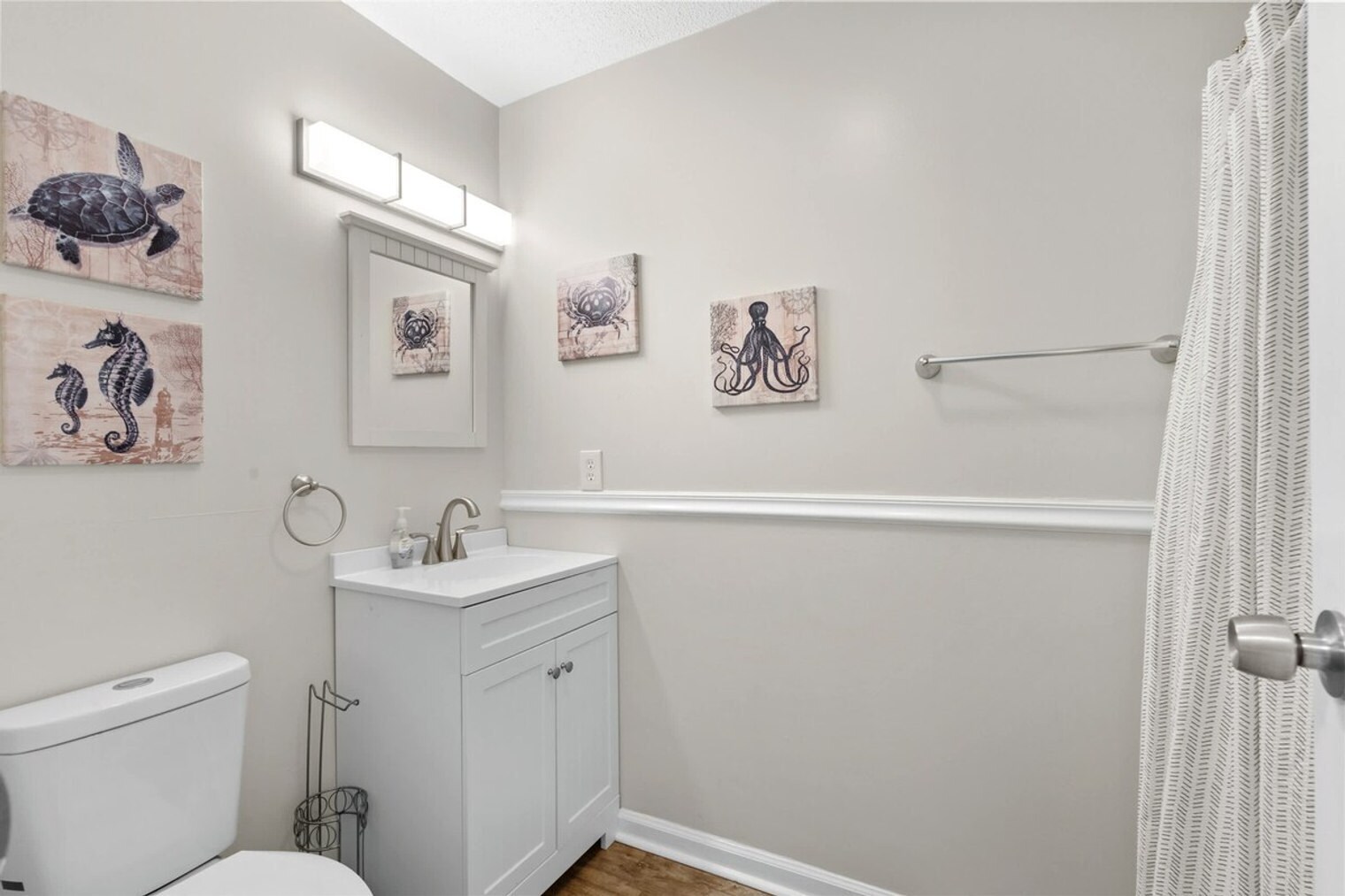 Building Photo - 1890 Colony Dr