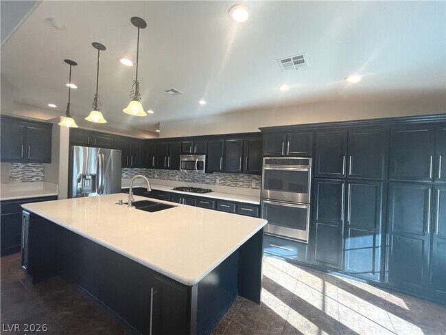 Building Photo - 1667 Tangerine Rose Dr