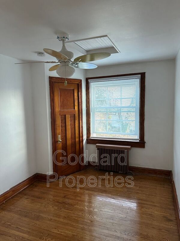 Building Photo - 4320 Sheldon Ave