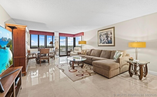 Building Photo - 3420 S Ocean Blvd