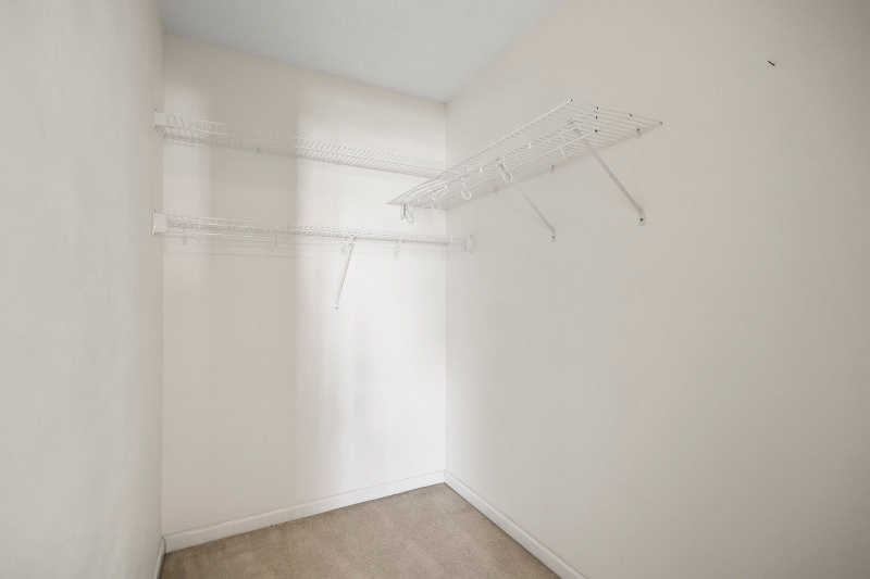 Building Photo - 707 E Brick St