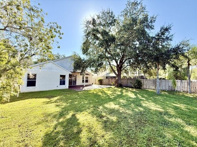 Building Photo - 4768 Ridgemoor Cir