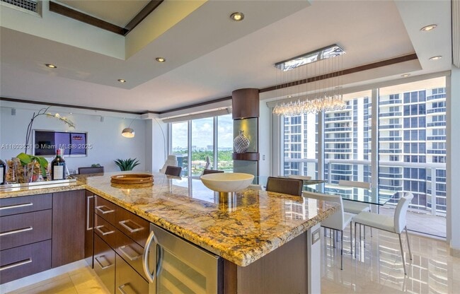 Building Photo - 4775 Collins Ave