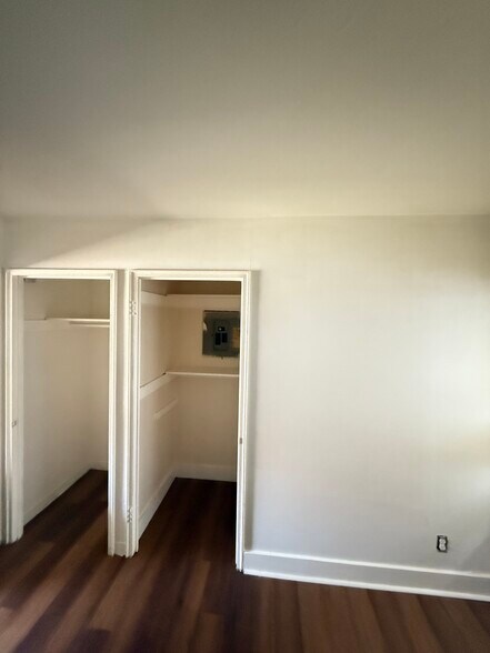 Building Photo - 1202 E 26th Ave