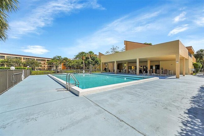 Building Photo - 8592 W Sunrise Blvd