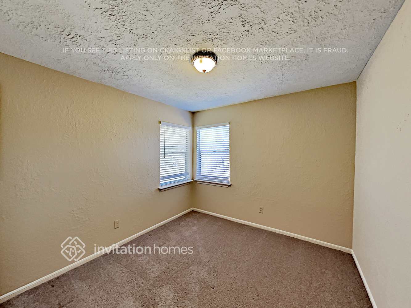 Building Photo - 12902 Skymeadow Dr