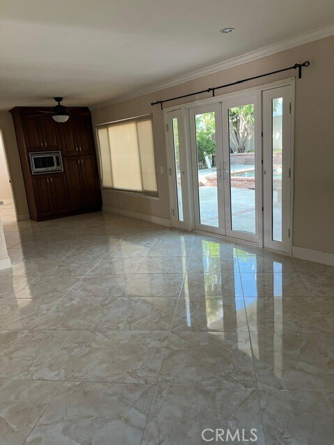 Building Photo - 9 Sarracenia