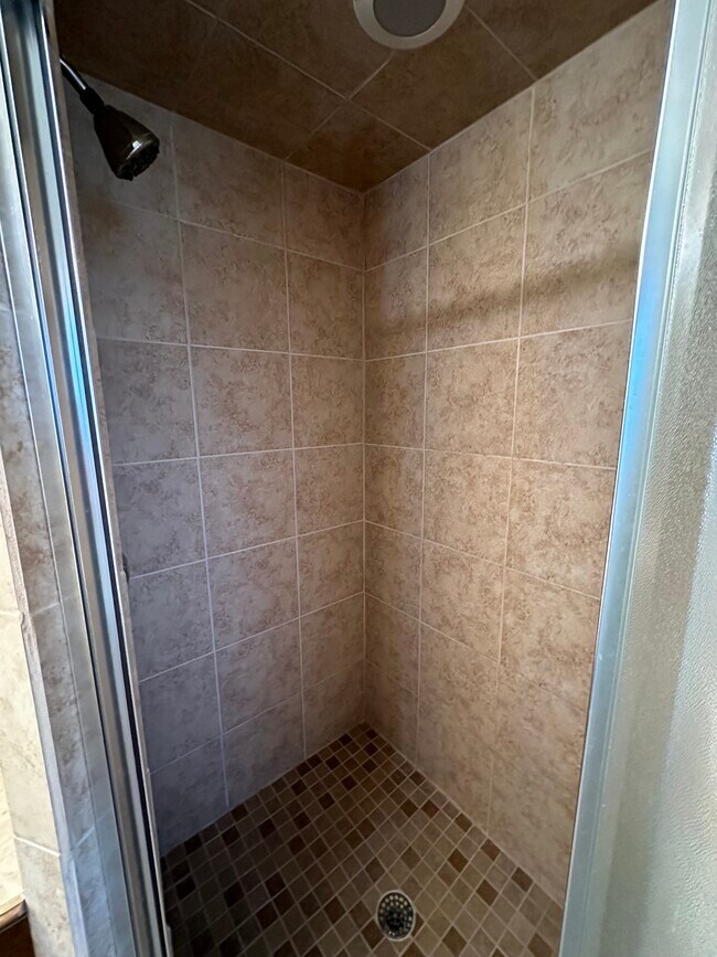 Building Photo - 17600 Durbin Park Rd