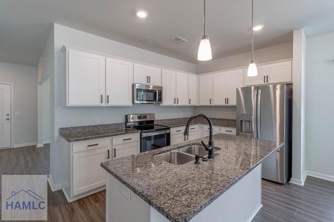 Building Photo - 147 Enclave Wy