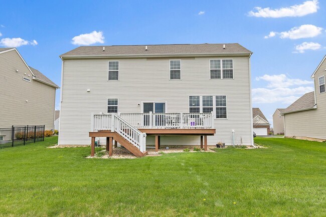Building Photo - 3557 Crestwood Ln
