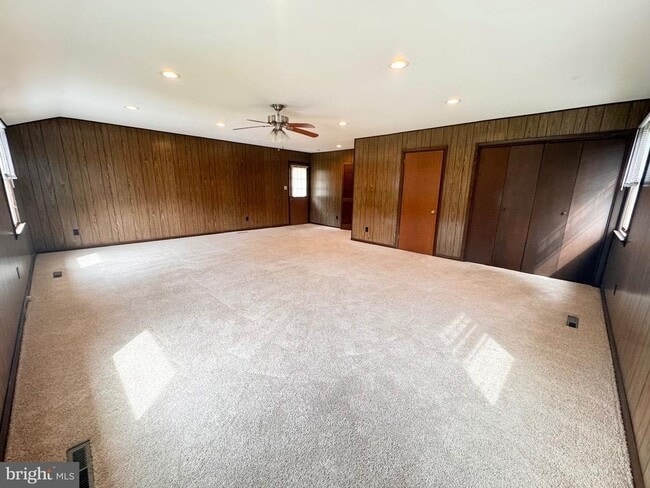 Building Photo - 2710 Academy Dr