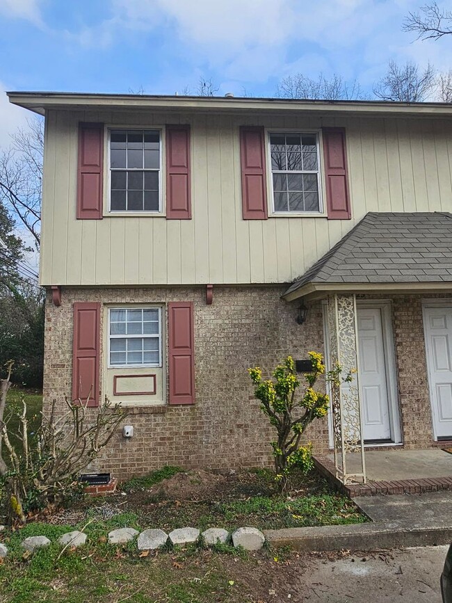 Primary Photo - Two story Duplex Townhome