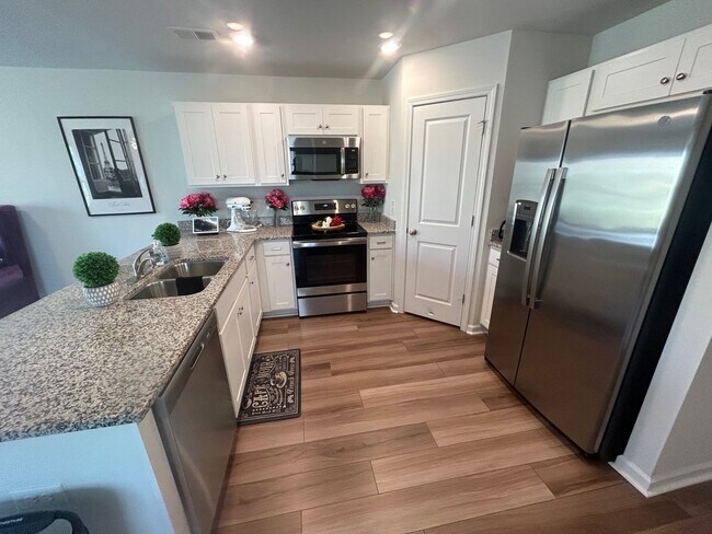 Building Photo - 2769 Prince Charles Ct