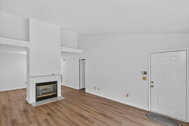 Building Photo - 137 Pepper Ridge Cir