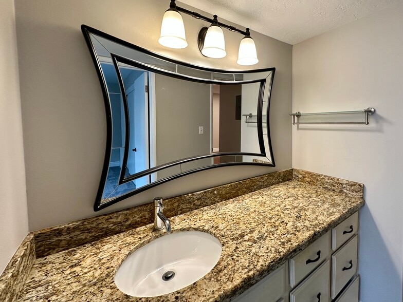 Bathroom - vanity with granite counter - 73 F St E