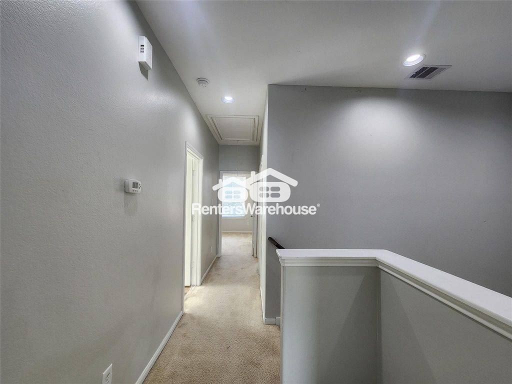 Building Photo - 9346 Valley Tree Ln