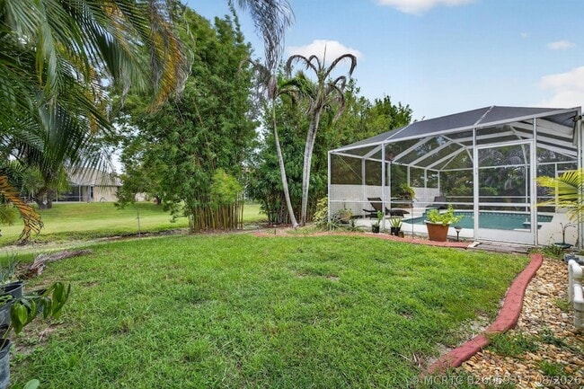 Building Photo - 3077 SE Galt Cir