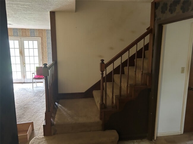 Building Photo - 5203 Pine Arbor Dr