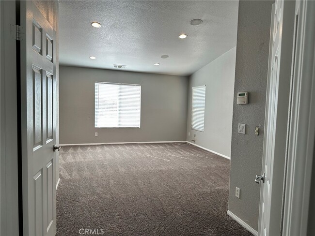 Building Photo - 14886 Shetland Ct