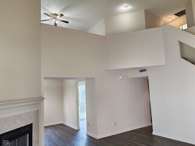 Building Photo - 6140 Lake Freeman Dr