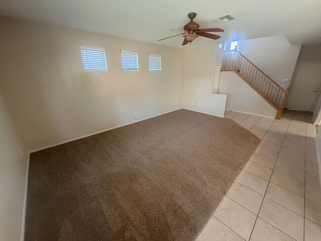 Building Photo - 3 bedroom with loft home in North Las Vegas!