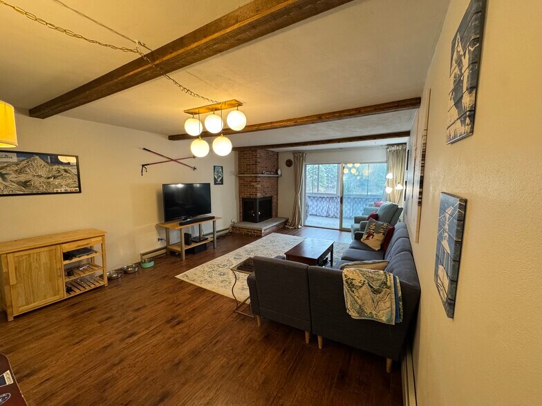 Building Photo - 663 Cherry Valley Rd