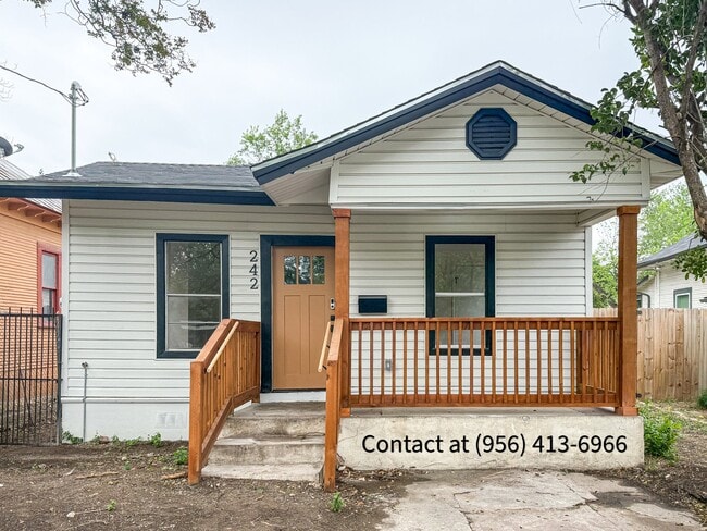 Building Photo - 242 Vine St