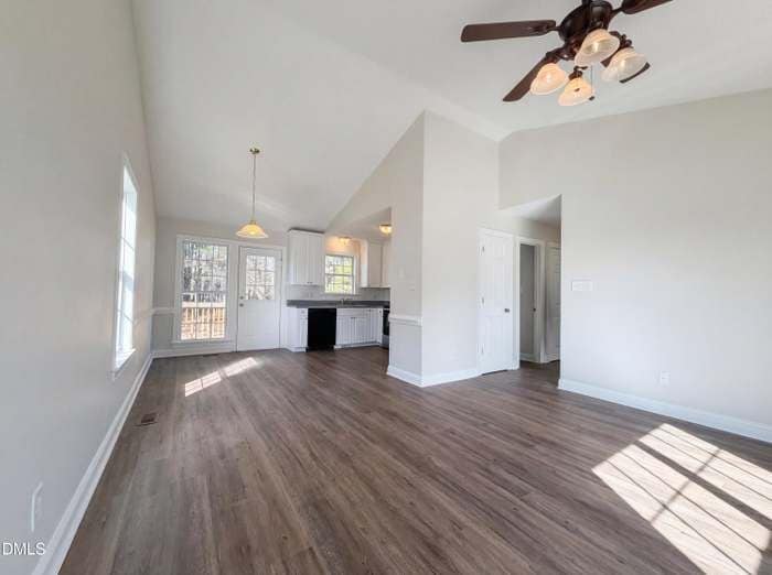 Building Photo - 406 Landing Pl Dr